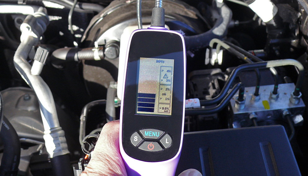 Brake fluid tester