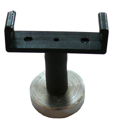 Geometric ruler bracket with magnetic base
